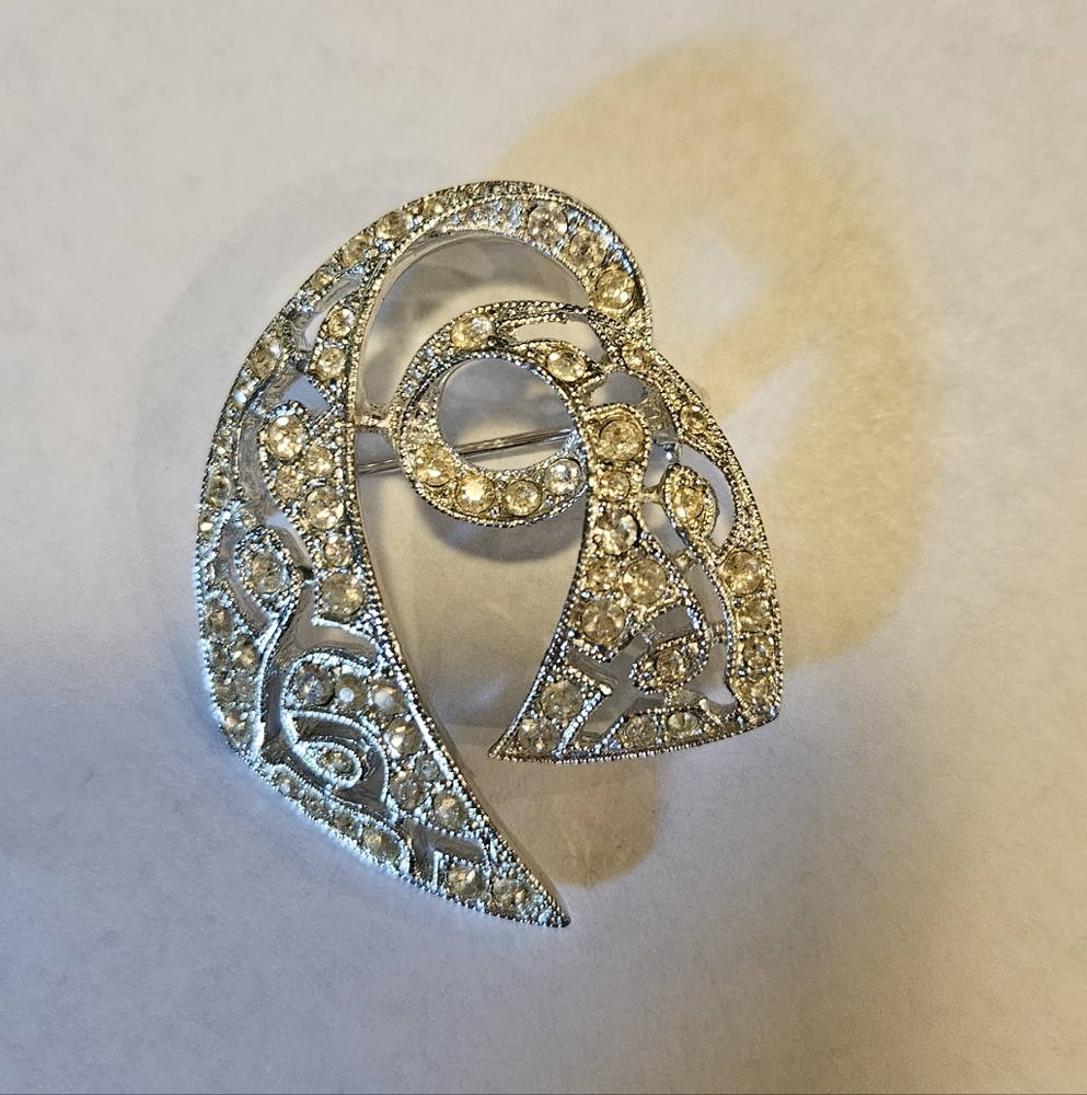 Emmons Brooch Pin Ribbon Clear Rhinestones Silver Tone Signed Vintage Estate